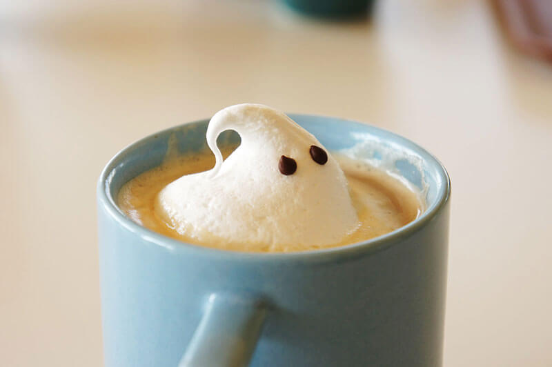 FabCafeドリンクのマシュマロラテ