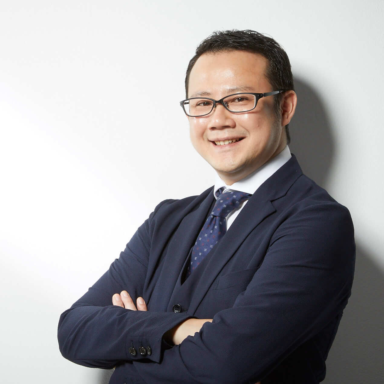 内田 英之